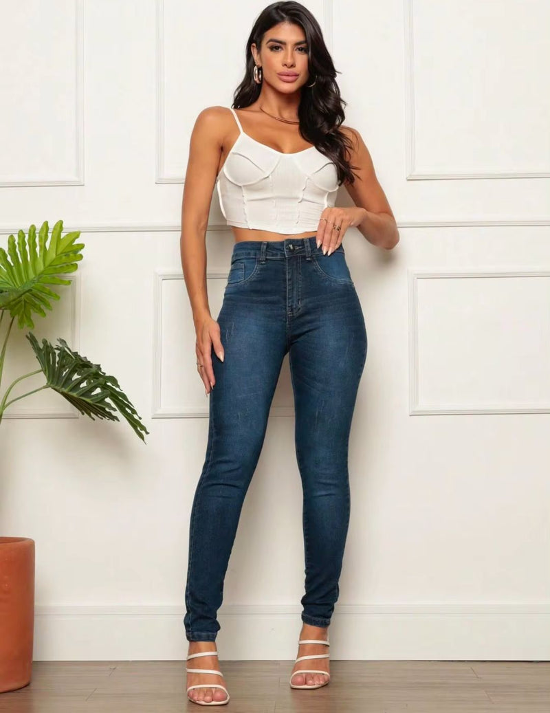 Descubra a Calça Jeans que Valoriza e Transforma Seu Estilo!