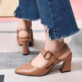 Scarpin Marie em Couro - Confortável com Salto Bloco: Deslize na maciez e sinta-se nas nuvens! (Promoção Lançamento - 50% OFF + Frete Grátis Hoje)