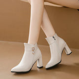 Bota Power - O Toque de Estilo Que Você Merece!