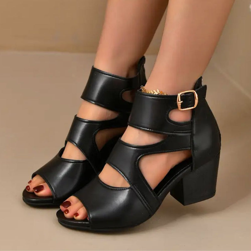 Sandália Gladiadora Elegance — Conforto, Estilo e Segurança em Cada Passo!