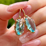 Brinco Lumina - Descubra o poder de um acessório que vai transformar seu estilo e destacar sua elegância.